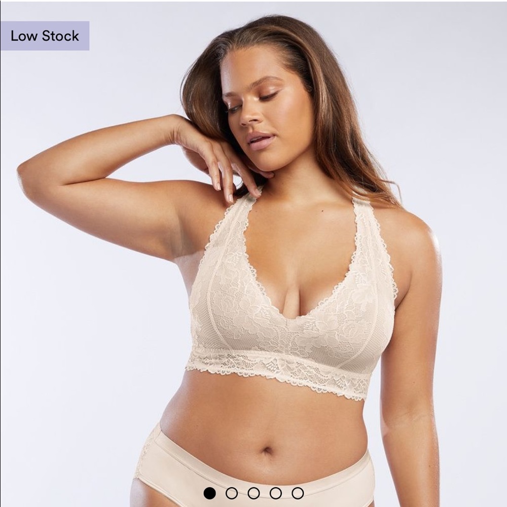 Savage x Fenty Wireless Lace Bralette in Buff 1X